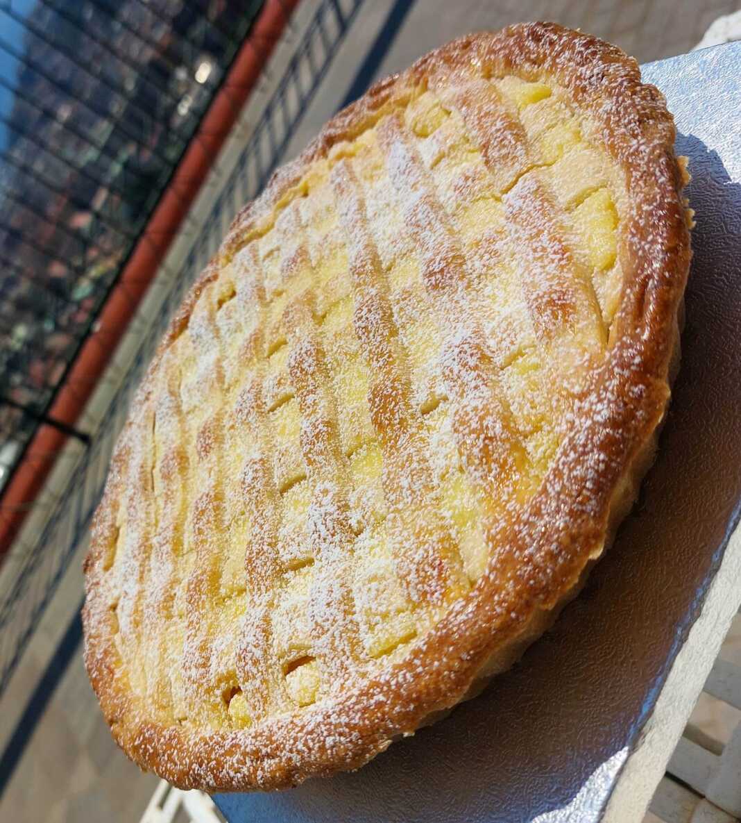 tartaLemoniou Ταρτα λεμονιού με ανθότυρο