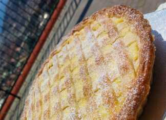 Ταρτα με μια γεμιστή λεπτή και νόστιμη κρέμα λεμονιού και ανθότυρο. Ταρτα λεμονιού με ανθότυρο