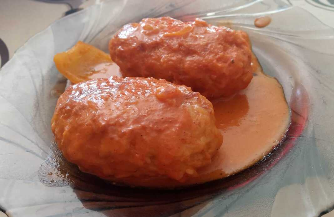 temmpelikoilaxanontolmades Τεμπέλικοι λαχανοντολμάδες