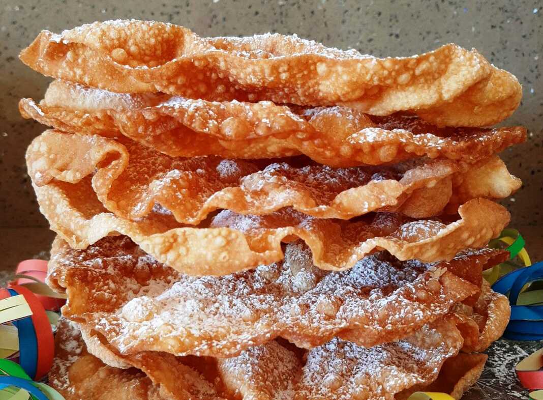 Eλαφριές και αεράτες τηγανίτες