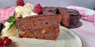 Τούρτα σοκολάτας με βερίκοκο