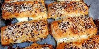 Μίνι Μπουρεκάκια τυριού Μίνι Μπουρεκάκια τυριού