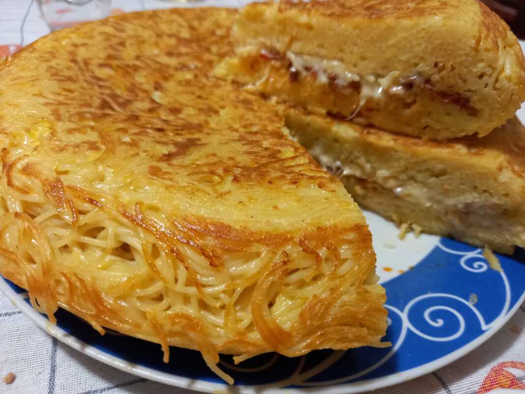 ομελέτα ζυμαρικών