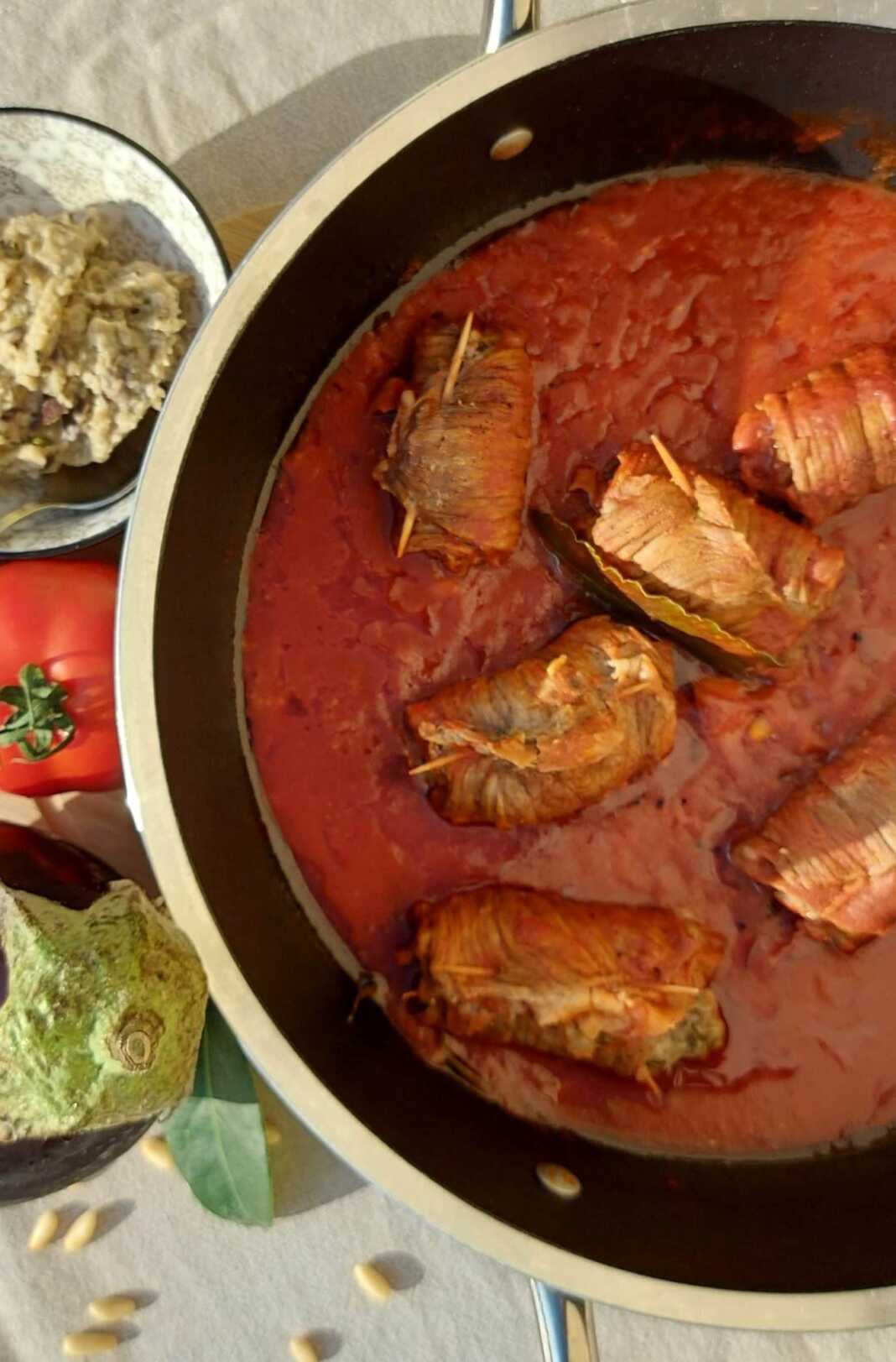 Ρολάκια μοσχάρι με ζαμπόν και κρέμα μελιτζανας