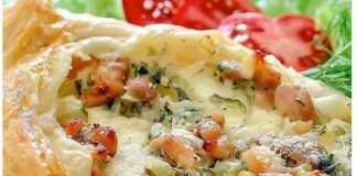 Βάρκες σφολιάτας με χοιρινό