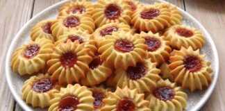 Κουλουράκια με μαρμελάδα σε ζύμη "Κουραμπιέ"