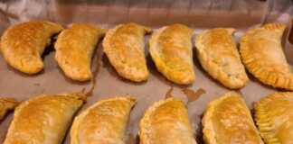 Κιμαδοπιτάκια με κοτόπουλο