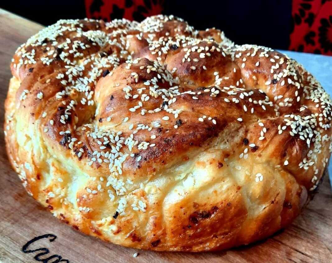 Αφράτο ψωμί με τυρί