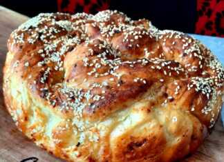 Αφράτο ψωμί με τυρί