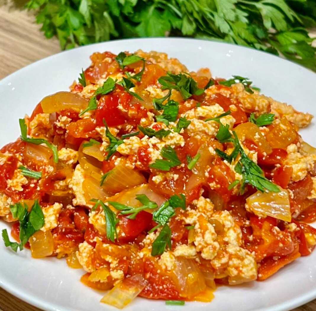 Σαγανάκι με καπνιστό τόφου