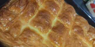 Αυθεντικό Γαλακτομπούρεκο με χρυσαφένιο φύλλο κρούστας