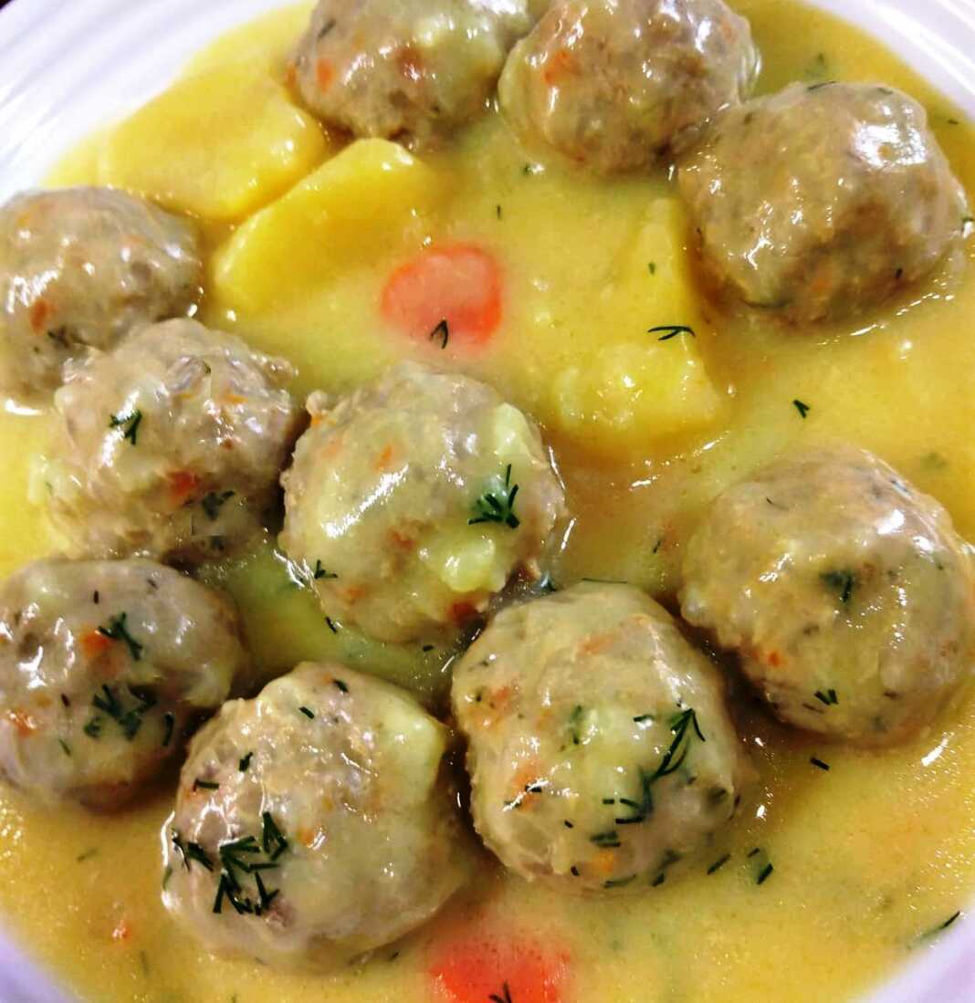 Γιουβαρλάκια αυγολέμονο