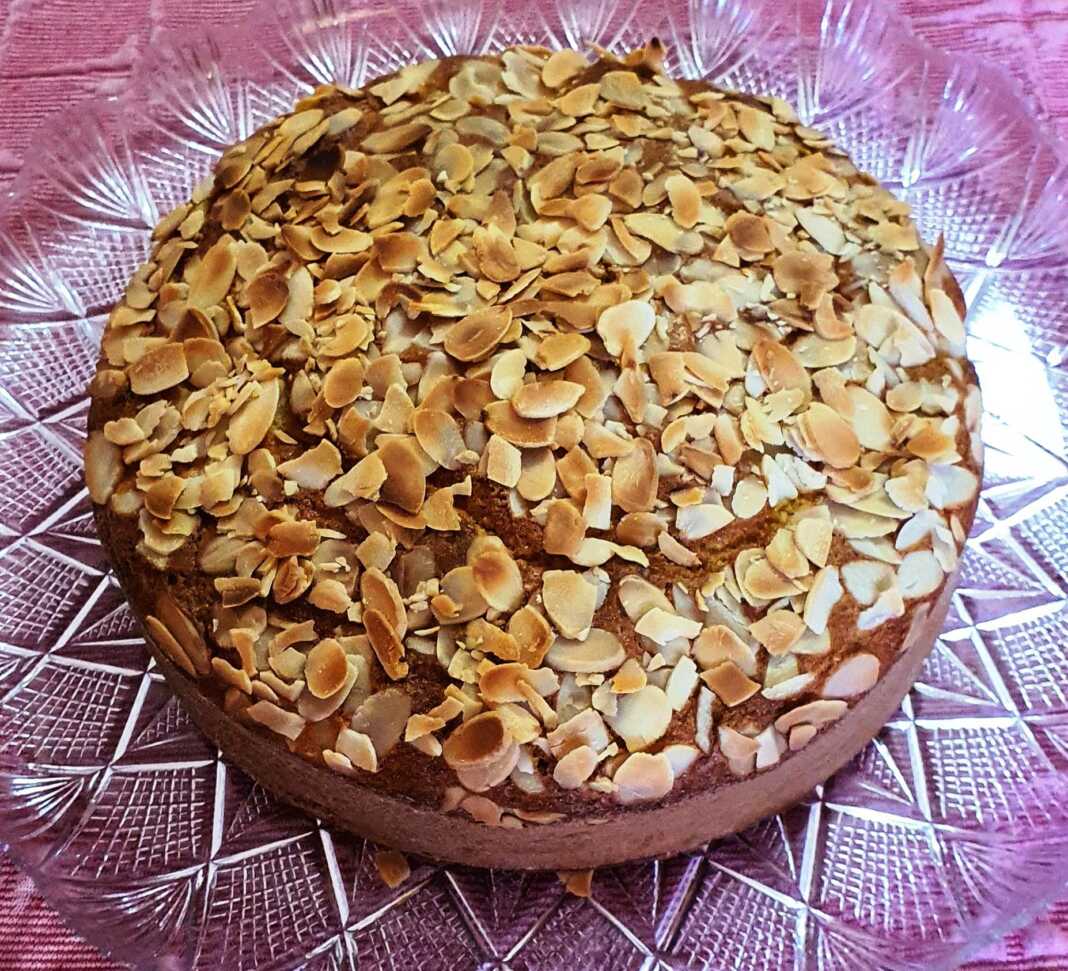 Κεικ με μήλα