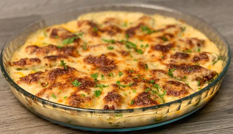 Κολοκυθάκια γεμιστά με κιμά Με σάλτσα μπεσαμέλ