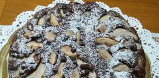 Κέικ μαύρης σοκολάτας με αχλάδια.. 😀