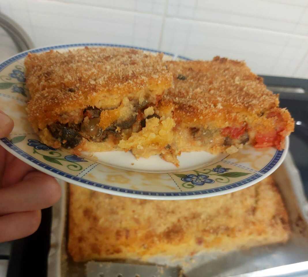 patatopitaGemisti Γεμιστή Πατατόπιτα