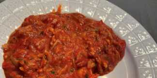 Κοκκινιστές Γαρίδες με κριθαράκια