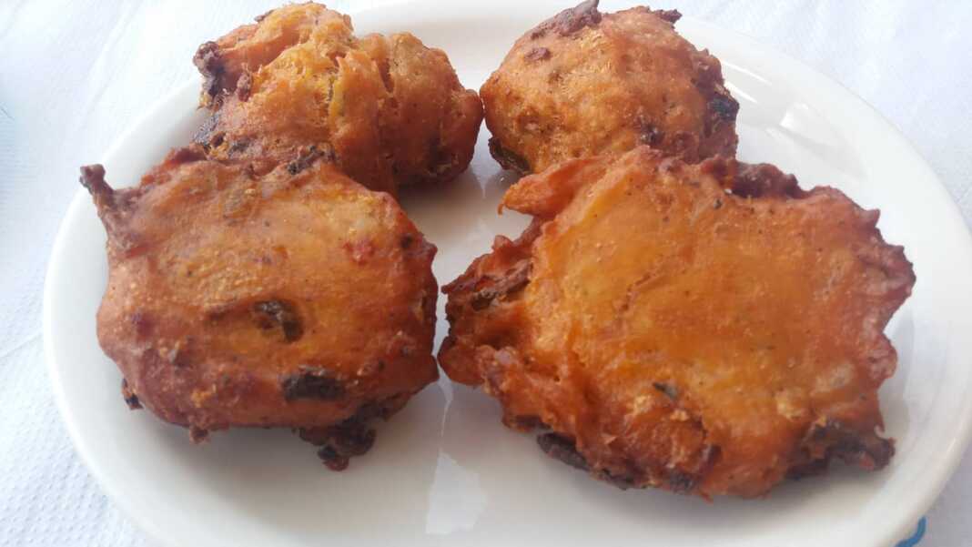 Ντοματοκεφτέδες Σαντορίνης