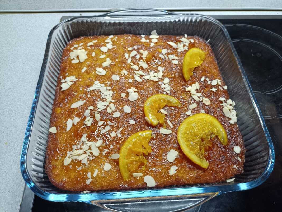 Πορτοκαλόπιτα με φύλλα