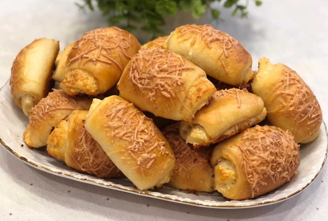 Τυροπιτάκια με ζύμη κουρού