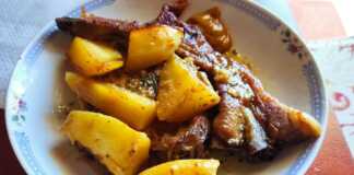 Χοιρινές μπριζόλες με μουσταρδάτες πατάτες φούρνου χοιρινές μπριζόλες με μουσταρδάτες πατάτες