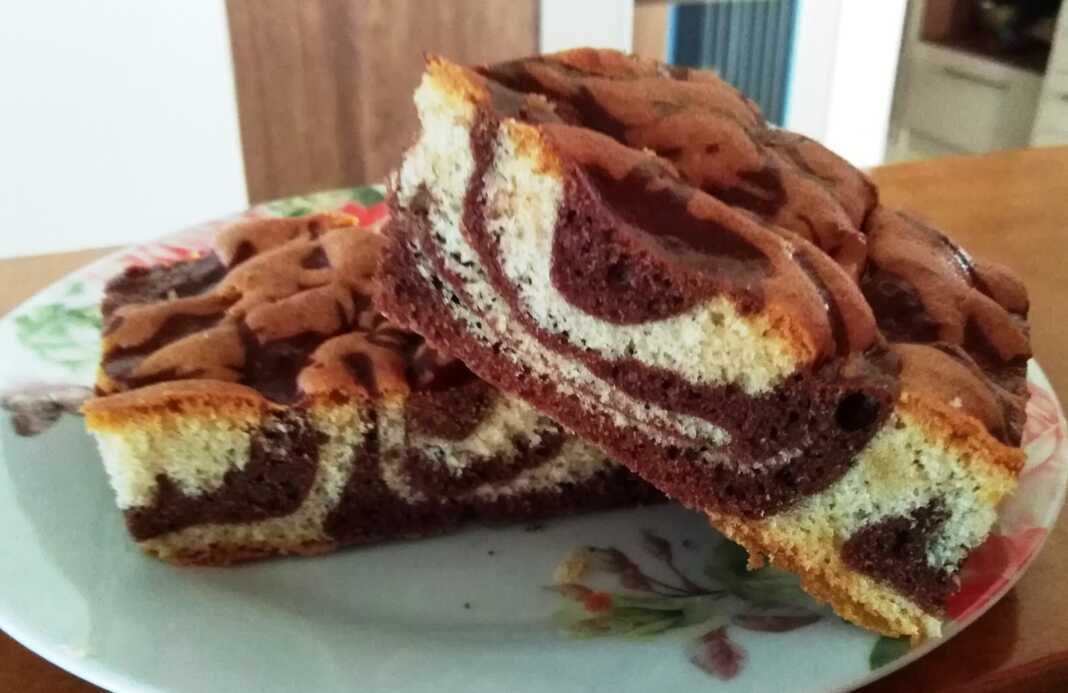 Kέικ ασπρόμαυρο στο ταψί