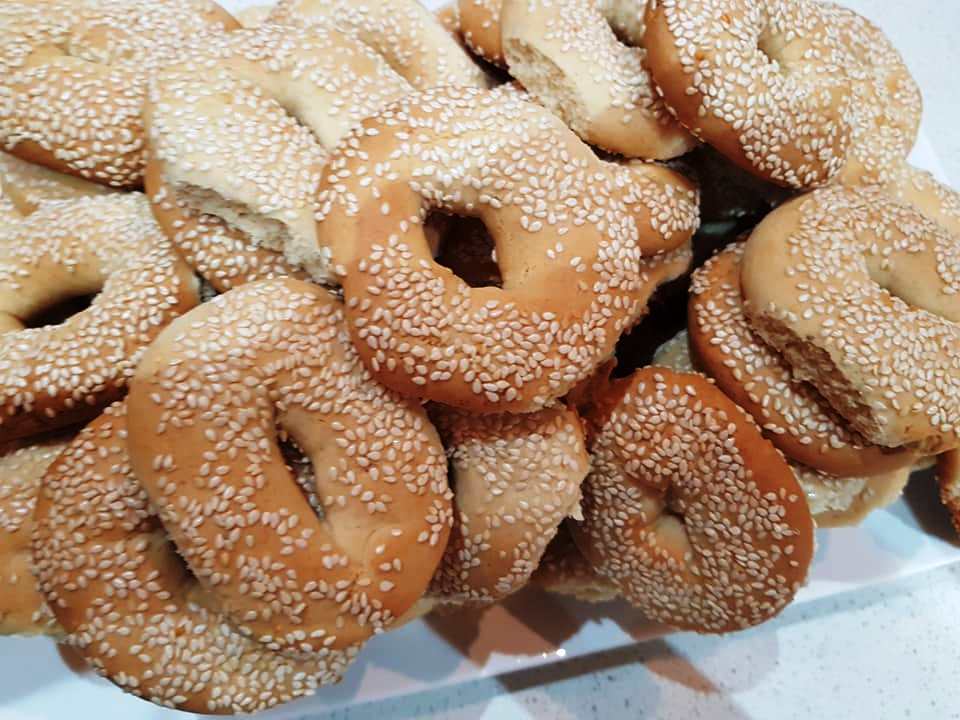 koulourakiaSousami Κουλουράκια σουσαμιού