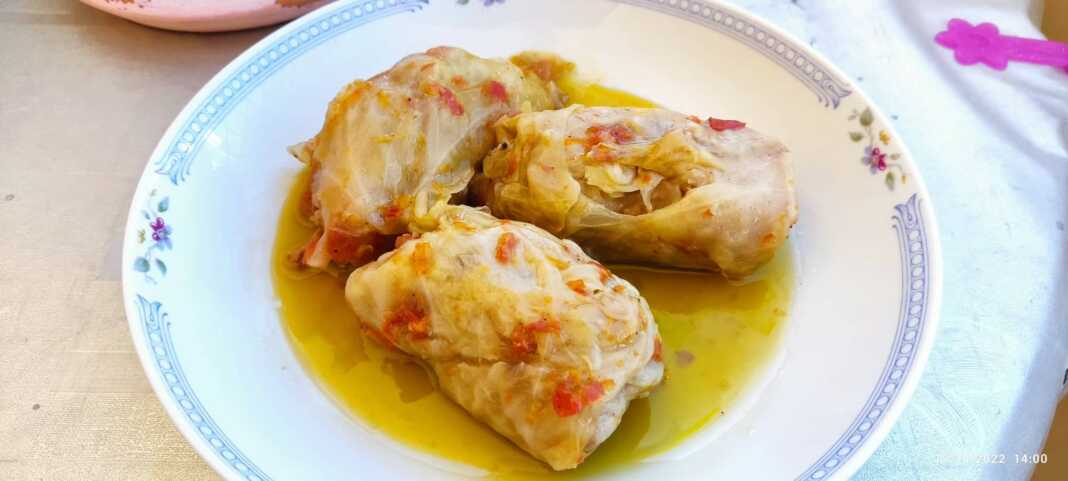 laxanintolmades me ntomata