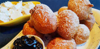 Λουκουμάδες με γιαούρτι