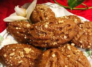 Τραγανά μελομακάρονα