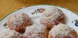 Μπισκότα με μαρμελάδα