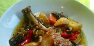 Μπούτια γαλοπούλας με λαχανικά