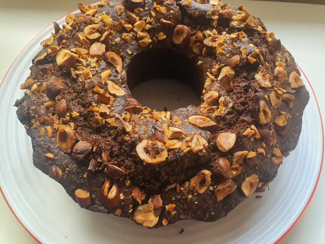 Κέικ κακάο με φουντούκι