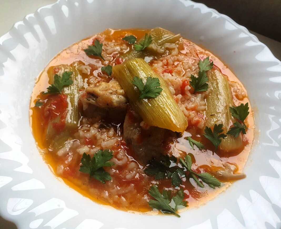 Πρασόρυζο με κοτόπουλο