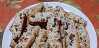 Μπισκότα-παξιμάδια με σταφίδες