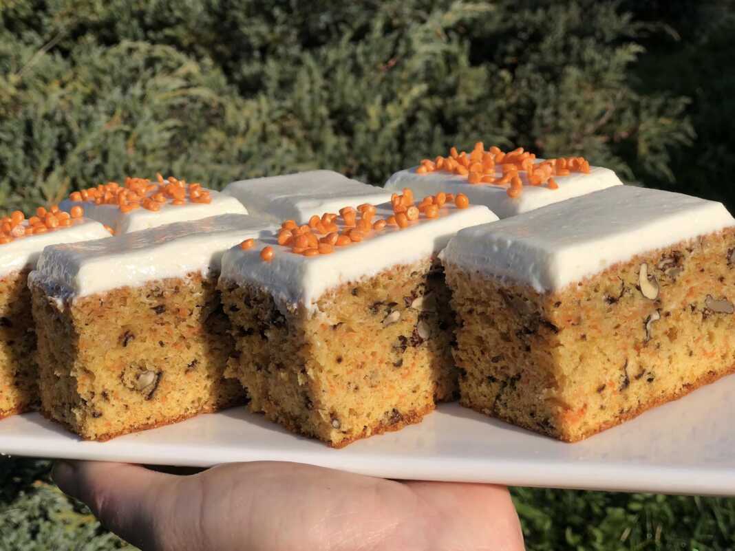 Kαροτόπιτα με καρύδι