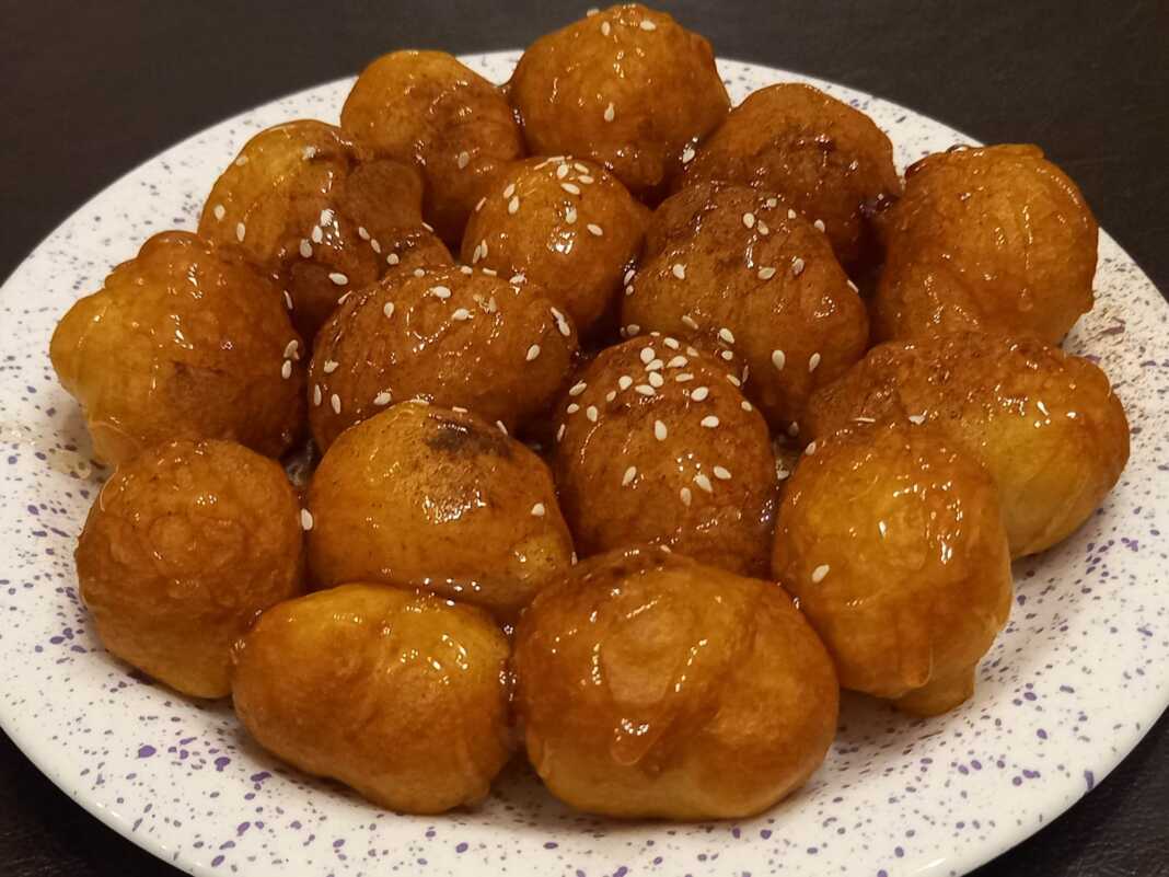 Αφράτοι λουκουμάδες