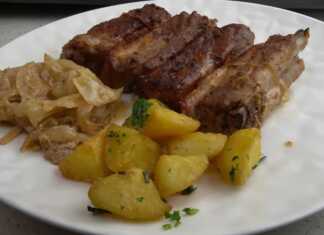 Παϊδάκια στο φούρνο με πατάτες και κρεμμύδια