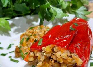 Γεμιστές πιπεριές με φαγόπυρο Γεμιστές πιπεριές με φαγόπυρο