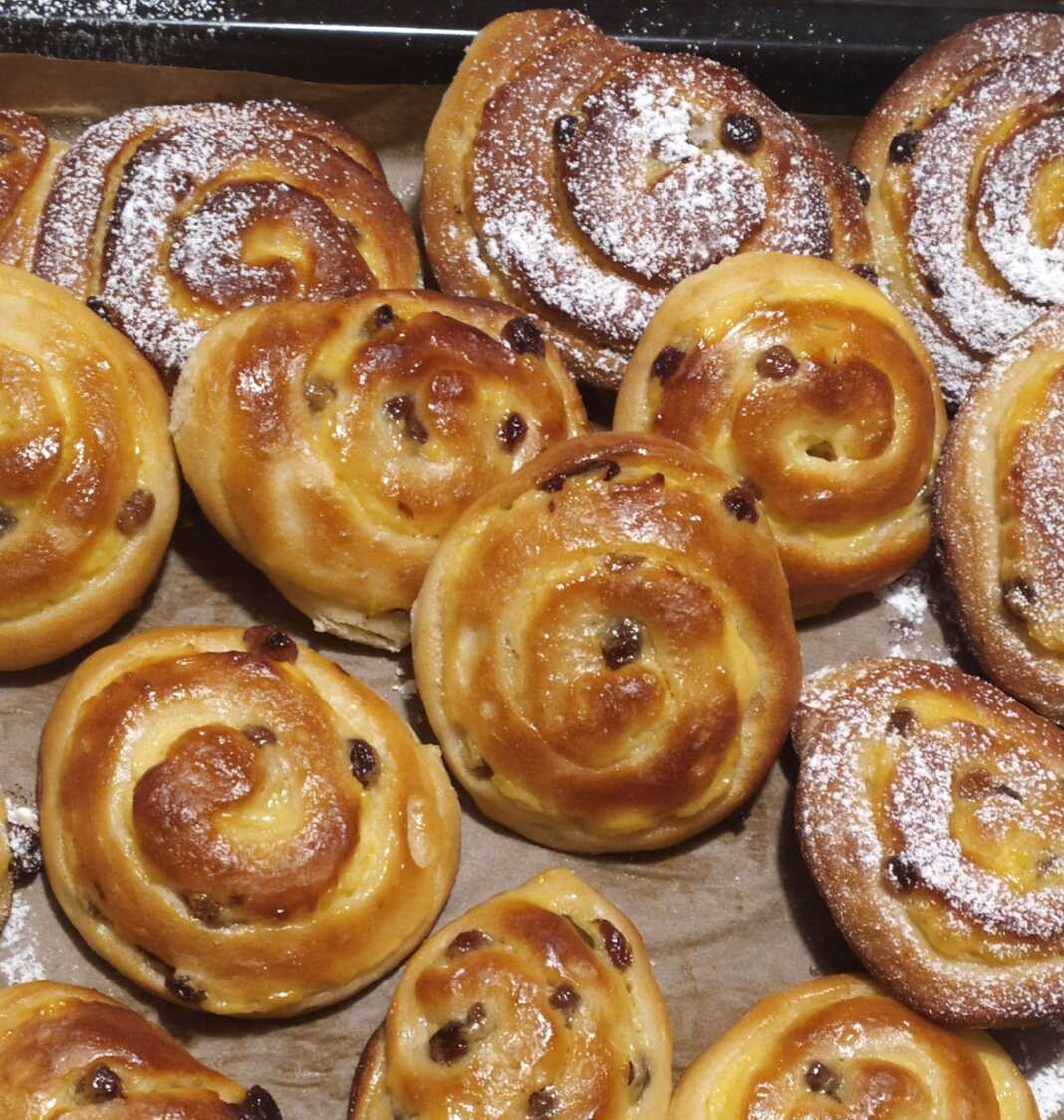 Ρολάκια Σταφίδας ή σοκολάτας