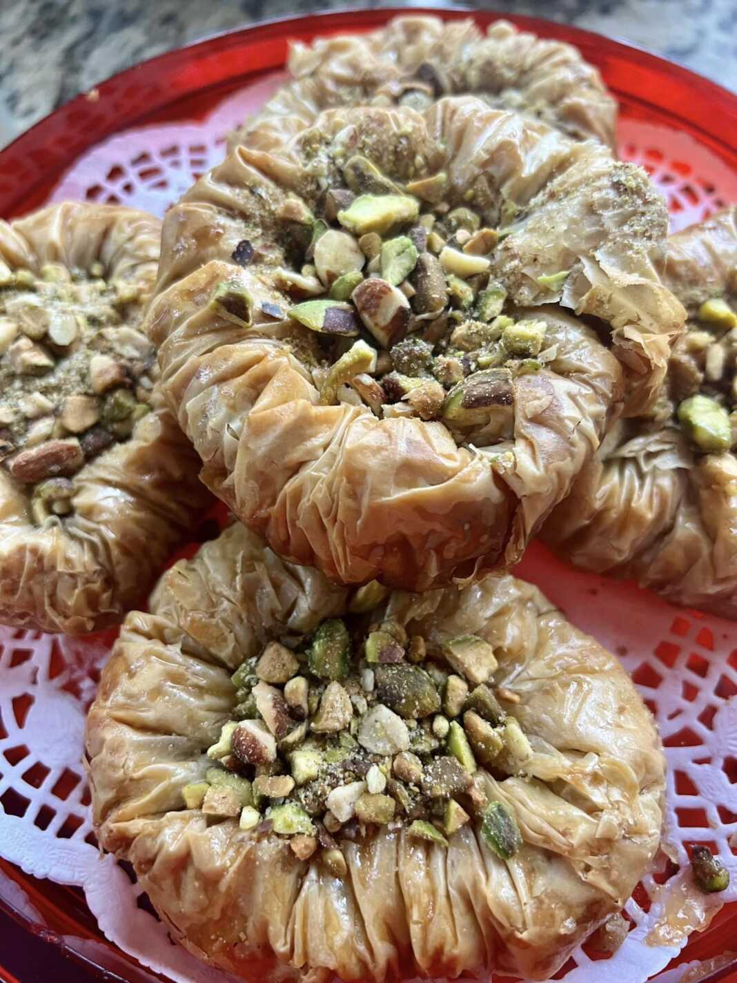 Στριφτός Μπακλαβάς με φιστίκια Αιγίνης