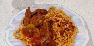 Μπριζόλα με ζυμαρικά