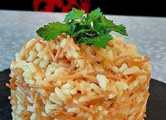 Ένα εντυπωσιακό πιάτο με αρωματικό ατζέμ πιλάφι και καβουρδισμένο φιδέ σερβιρισμένο σε σχήμα κούπας