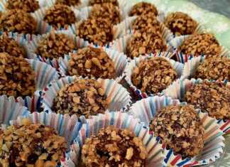 Φοντάν με μελομακάρονα που περίσσεψαν Φονταν με μελομακάρονα