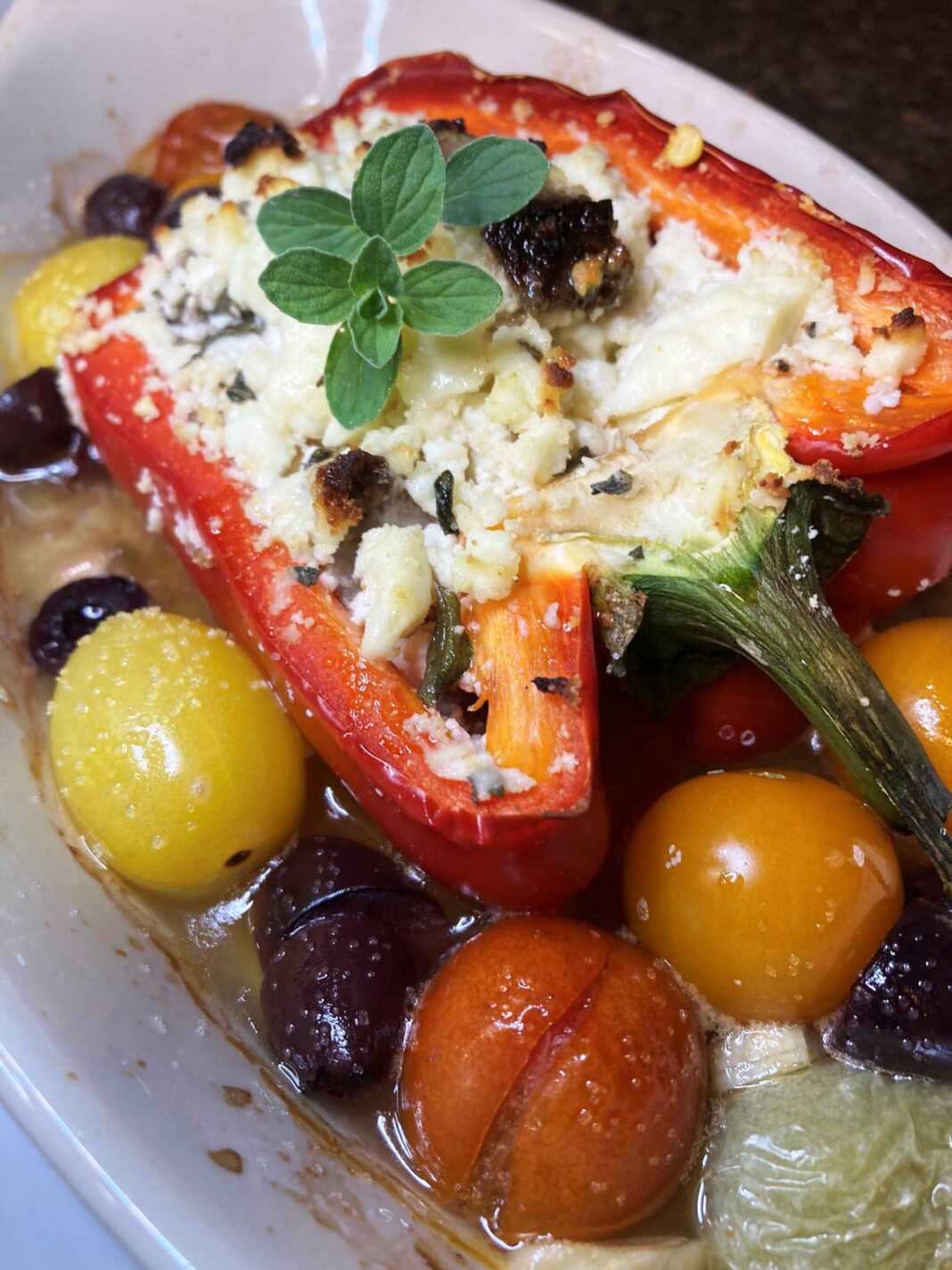 Γεμιστές Κόκκινες πιπεριές