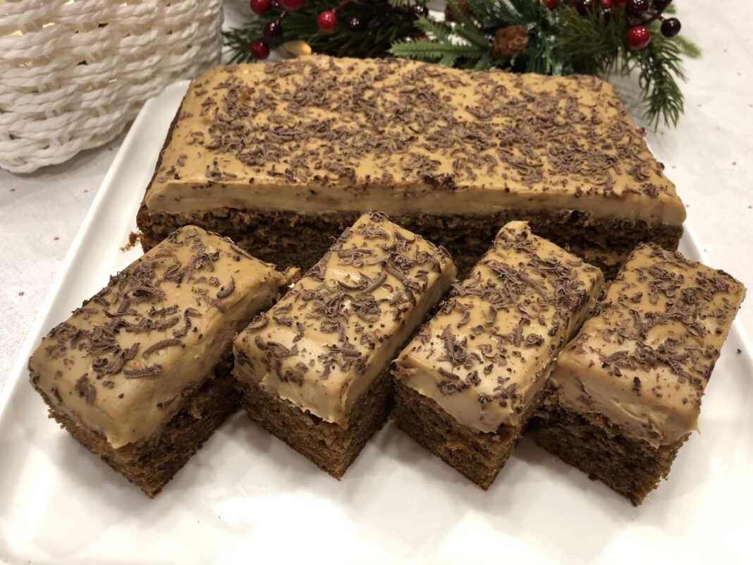 keikKafe Κέικ με κρέμα στιγμιαίου καφέ