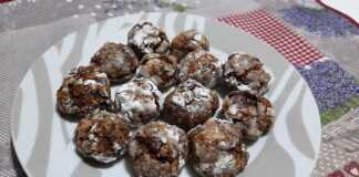 Συνταγή για μπισκότα κρακελέ σοκολάτας χωρίς ζάχαρη και βούτυρο