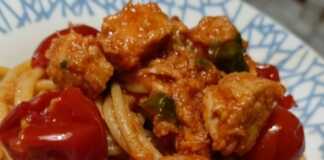 Σπαγγέτι με τόνο Σπαγγέτι με τόνο