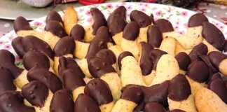 Μπισκότα βουτύρου με σοκολάτα