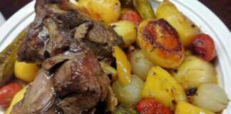 Προβατίνα με λαχανικά στη γάστρα